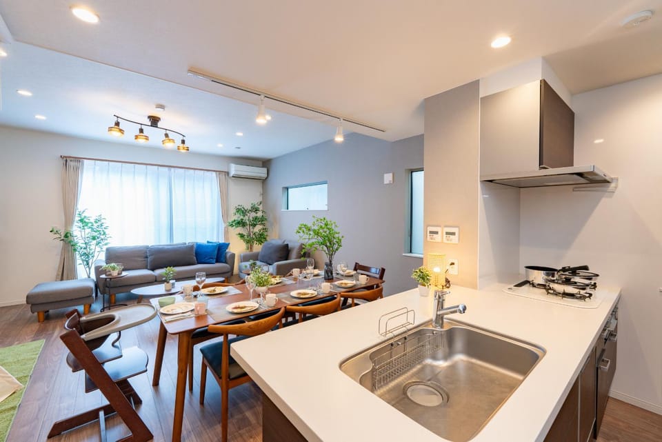 Kitchen or kitchenette, Living room, Dining area
