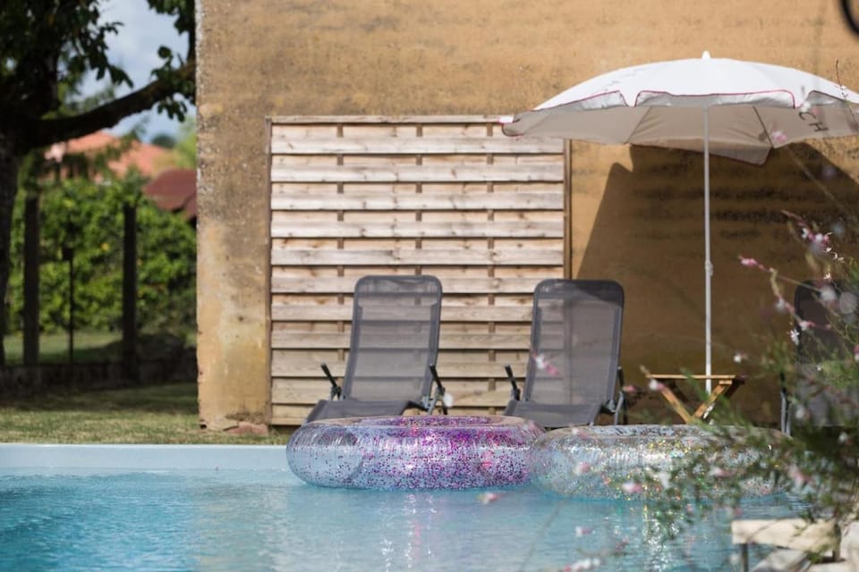 Pool view, Swimming pool