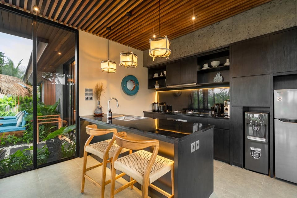 Coffee/tea facilities, View (from property/room), Kitchen or kitchenette, oven, stove