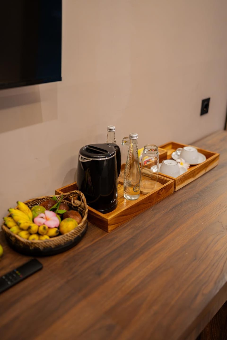 TV and multimedia, Coffee/tea facilities, Dining area