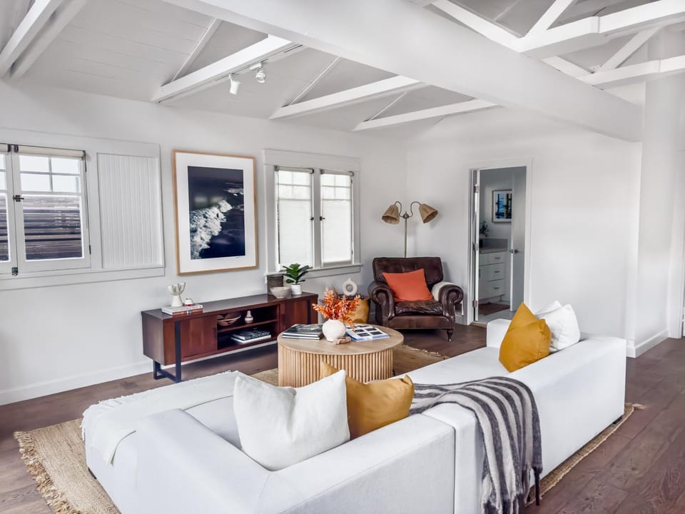 Venice 2BR - Ocean Walk with Stunning Outdoor Space! Apartment in Venice Beach