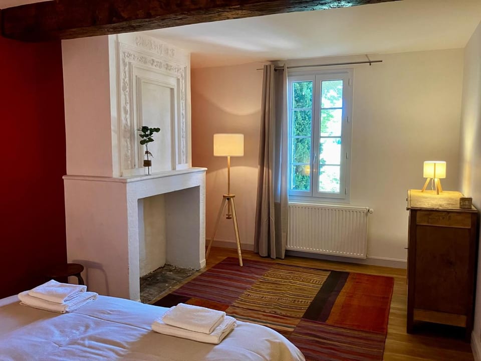 Maison La Source House in Nouvelle-Aquitaine