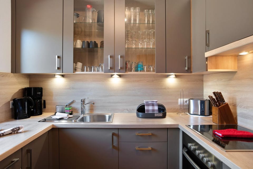 Kitchen or kitchenette, Living room