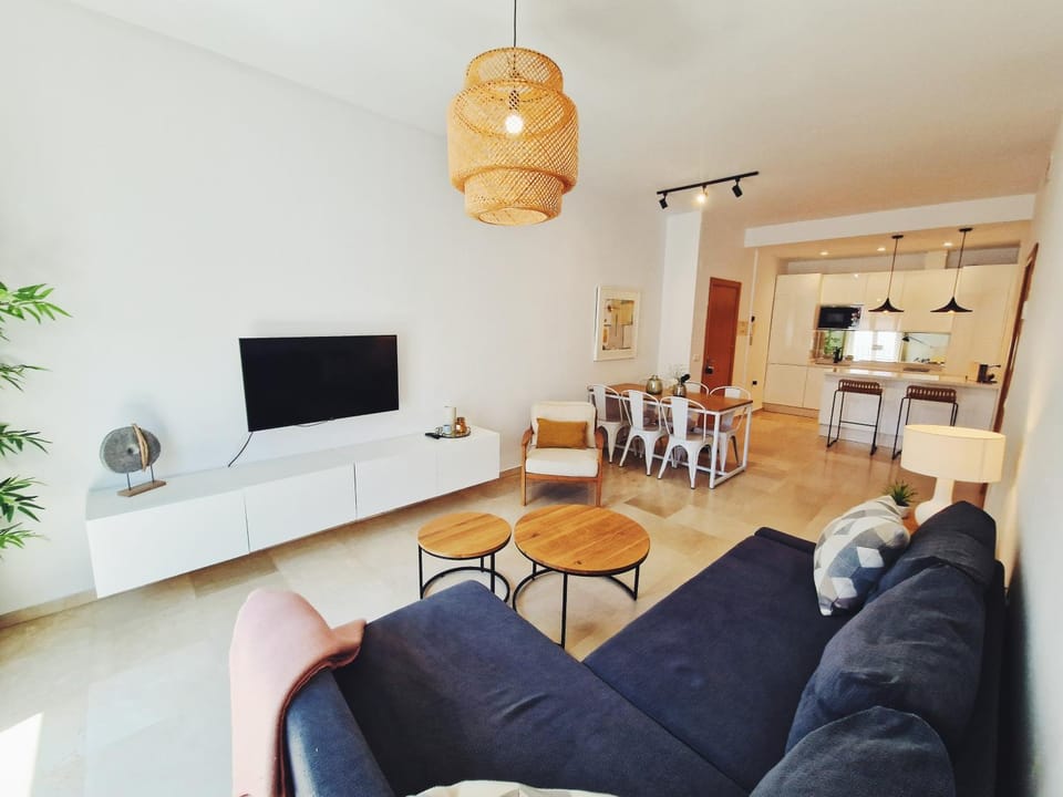 Communal lounge/ TV room, TV and multimedia