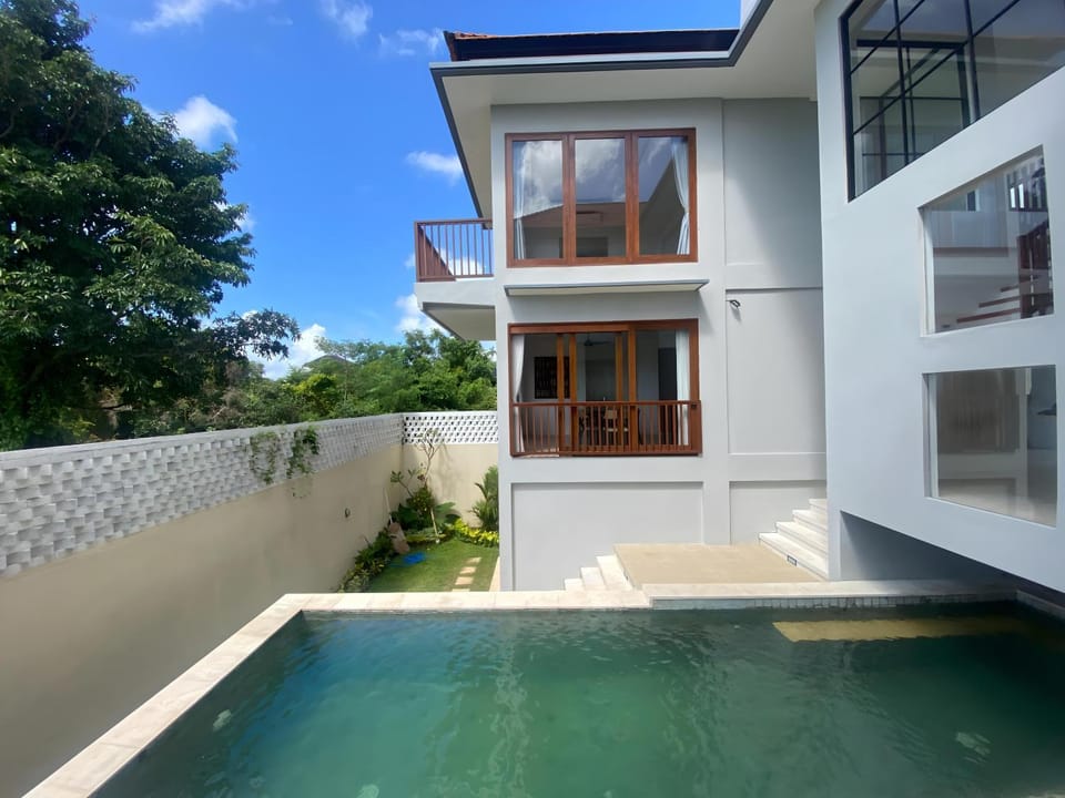 Balcony/Terrace, Swimming pool