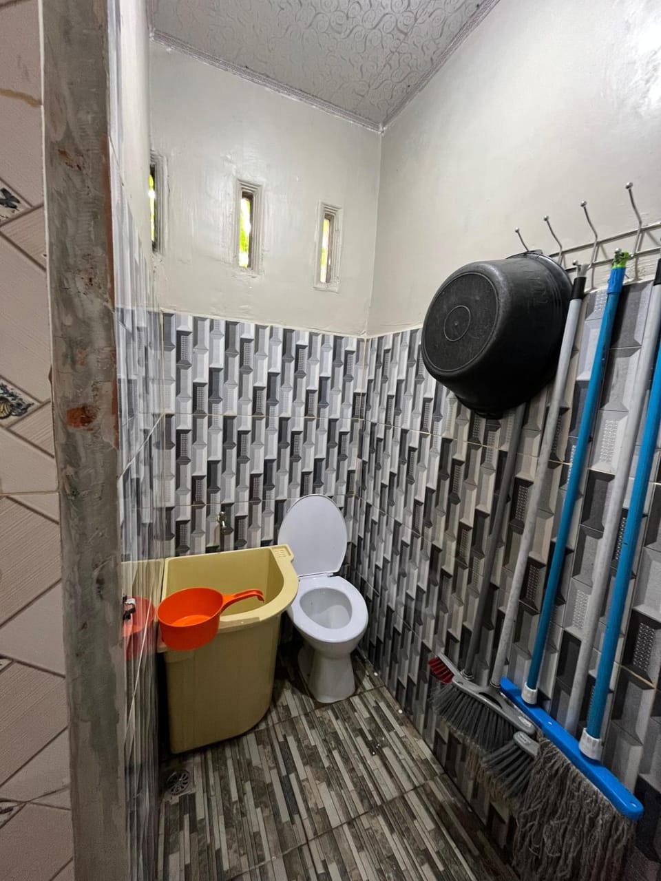 Toilet, Bathroom