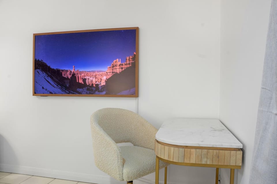 Classy Modern self contained Studio- Private & Peaceful Apartment in Brisbane