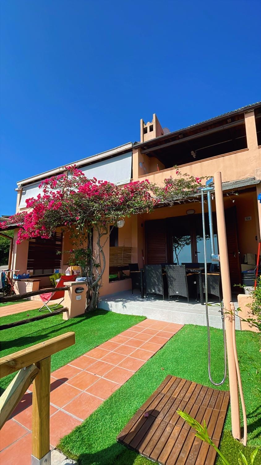 Property building, Garden, Garden view