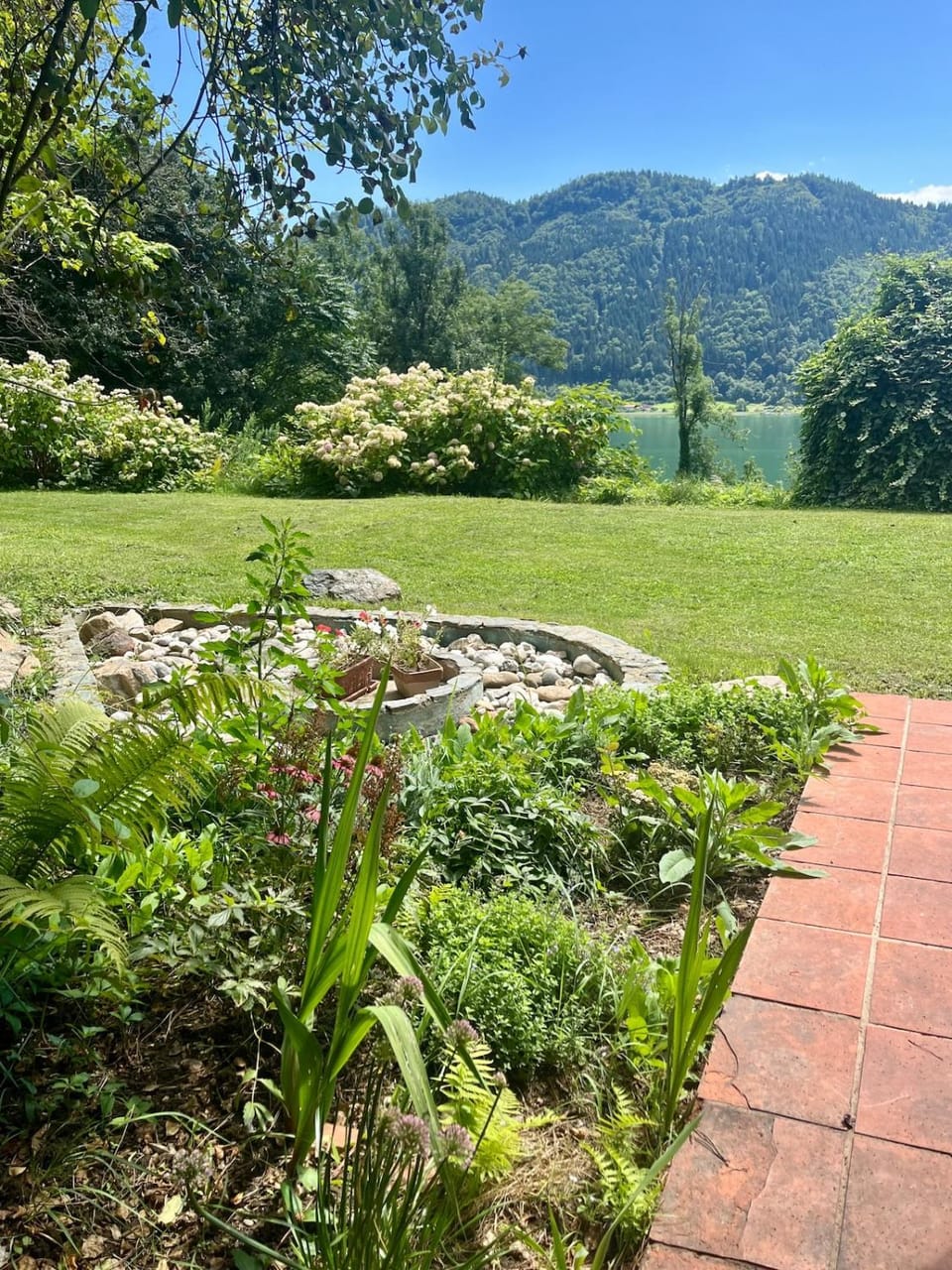 Garden, Garden view, Mountain view