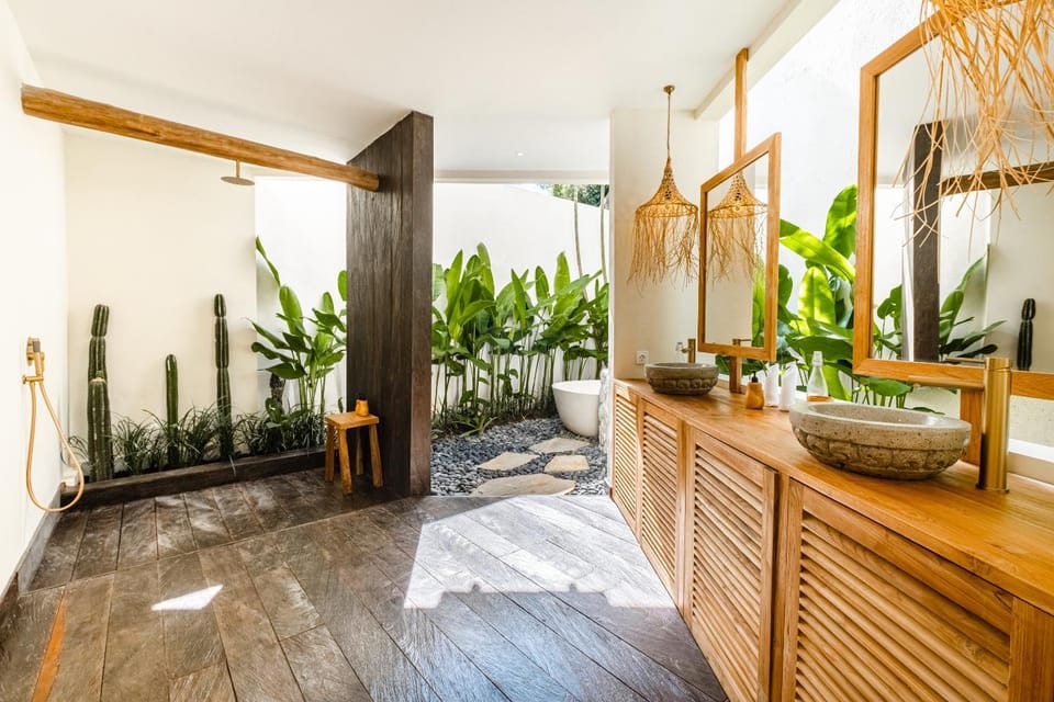 Shower, Toilet, towels