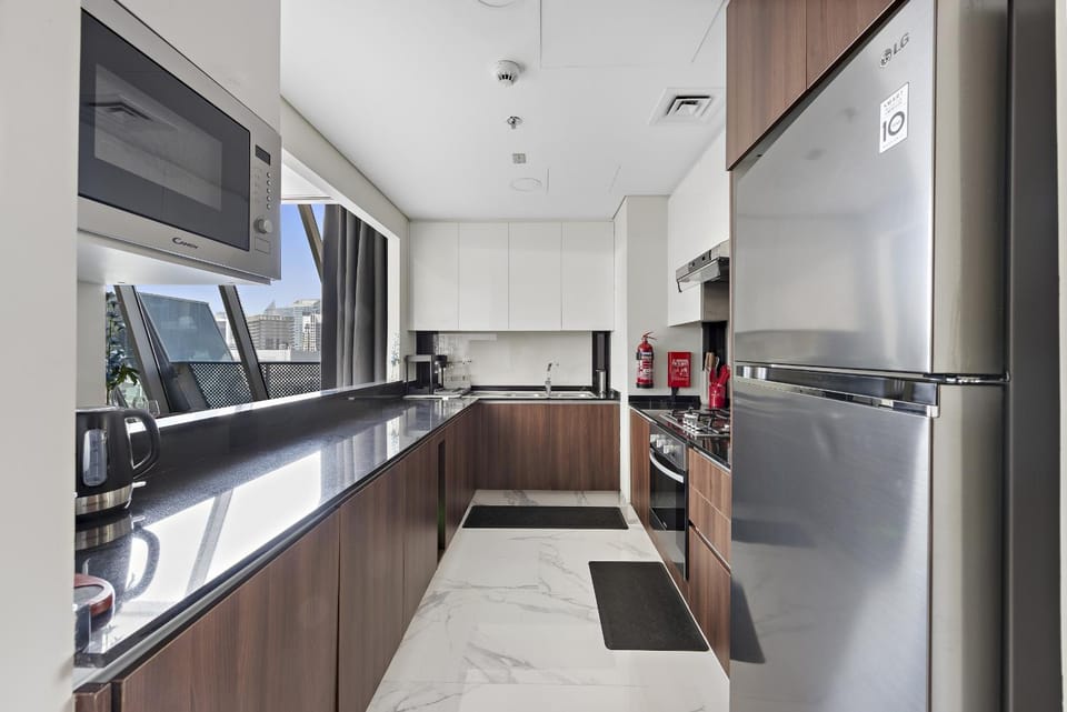 Vayk - Vibrant and Spacious 2BR Apartment in Business Bay Apartment in Dubai