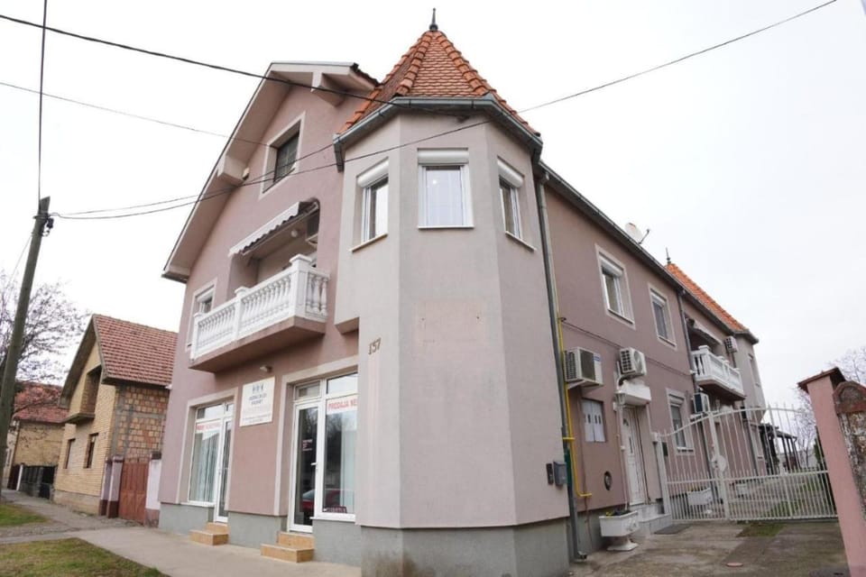 Apartmani Kula - Lux Apartman Apartment in Vojvodina
