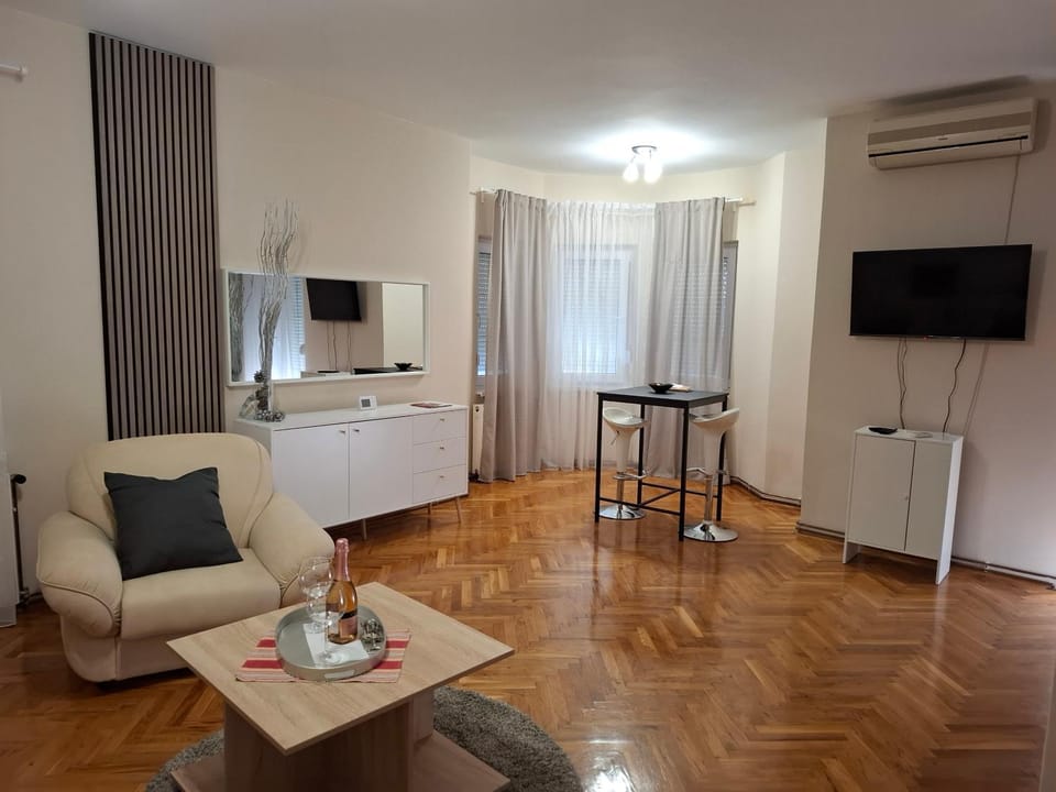 Apartmani Kula - Lux Apartman Apartment in Vojvodina