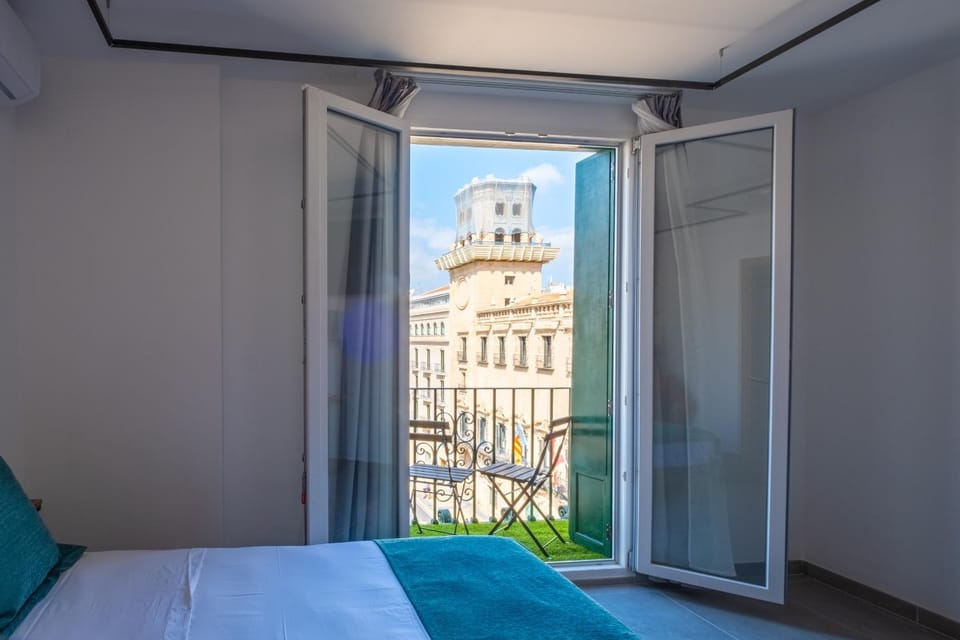 Bed, Day, View (from property/room), Balcony/Terrace, Photo of the whole room, Bedroom