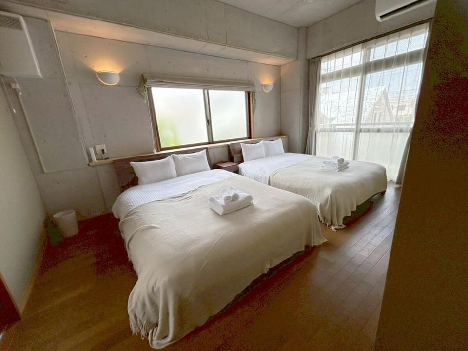 Cozy & Ensoleille Minato Apartment in Okinawa Prefecture
