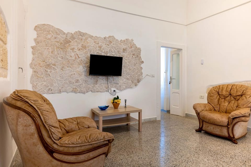 Trullo Petronella House in Province of Taranto