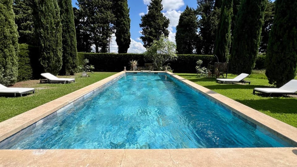 Swimming pool, Swimming pool