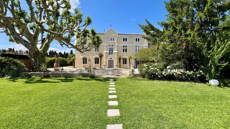 Property building, Garden