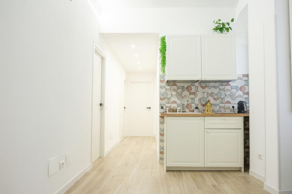 RainbHome Colourful Roman Suites Bed and Breakfast in Rome