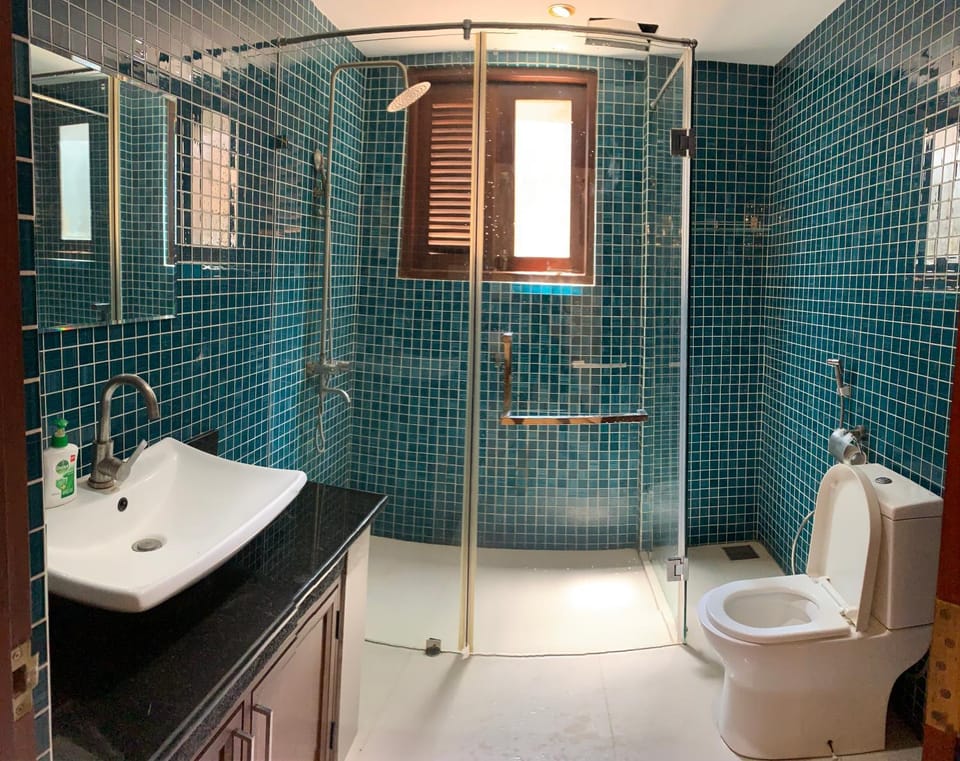 Shower, Toilet, Bathroom