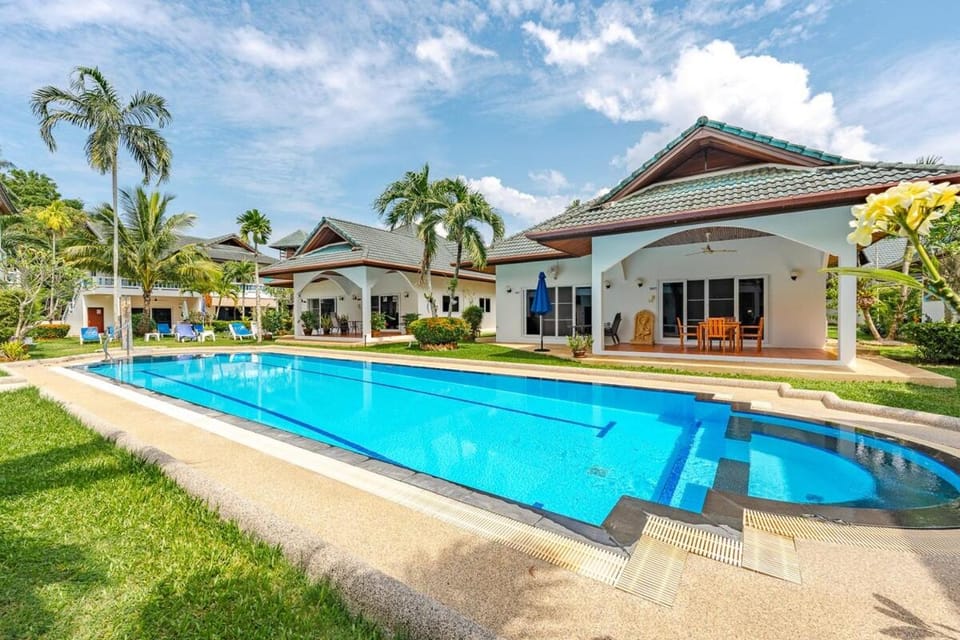 Property building, Swimming pool