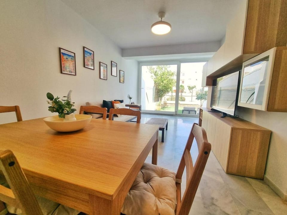 Apto PLAYA SOL y MAR, Retamar, Cabo de Gata Apartment in Retamar