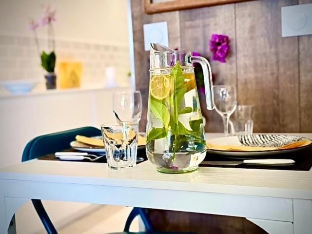 Beach Studio in Golfe-Juan near Cannes and Antibes Apartment in Antibes