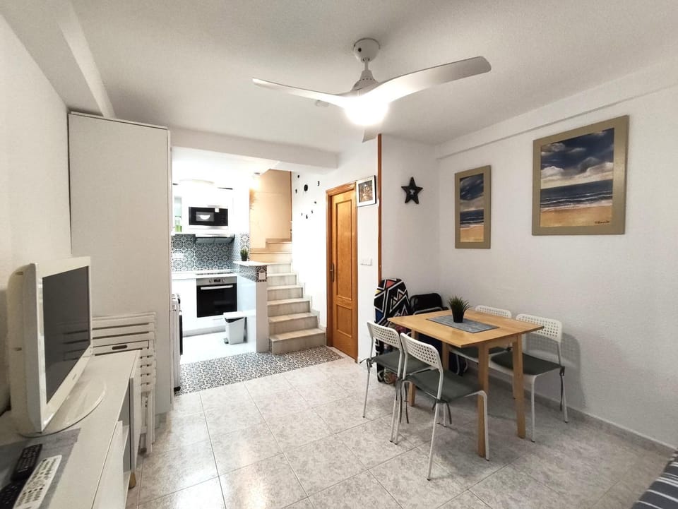 TV and multimedia, Living room, Lounge or bar, Dining area, kitchen