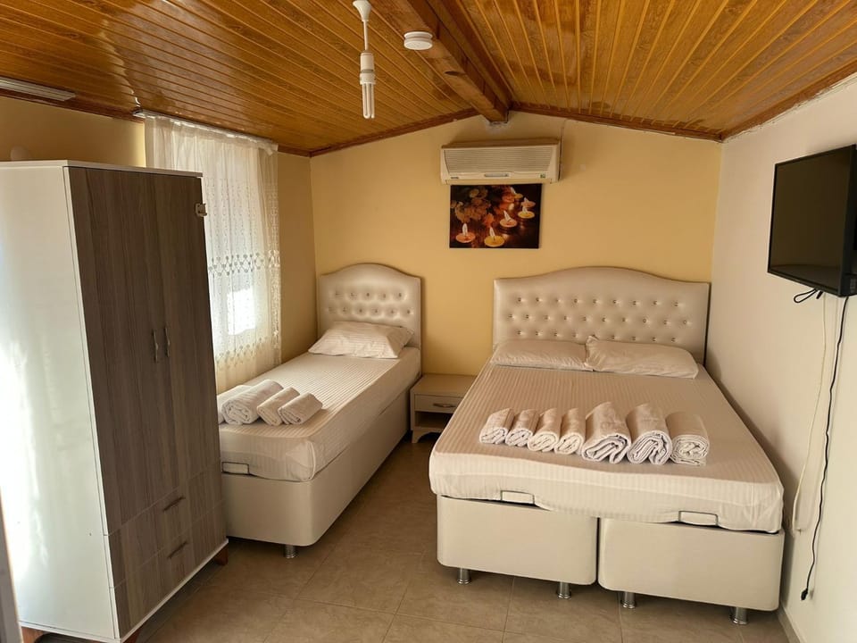 TV and multimedia, Bedroom, towels, air conditioner