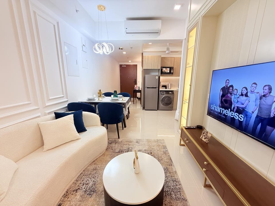 Chevalra Luxury TRI-ZEN Apartment in Central Colombo - Galle-Face & Lotus Tower View Apartment in Colombo
