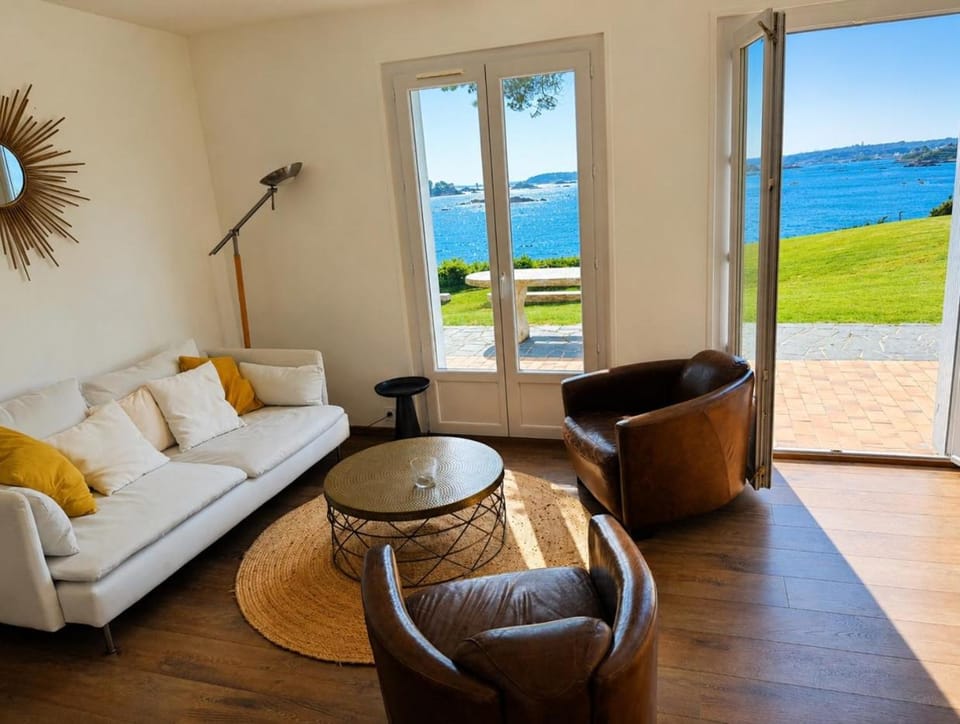 La Bretonne vue mer Bed and Breakfast in Brittany