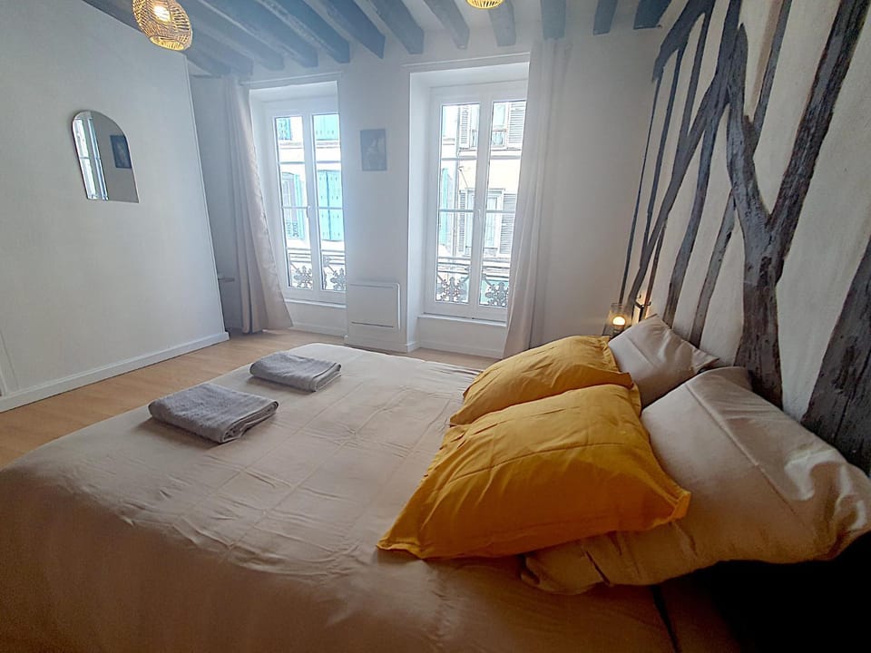 Bed, Bedroom, heating