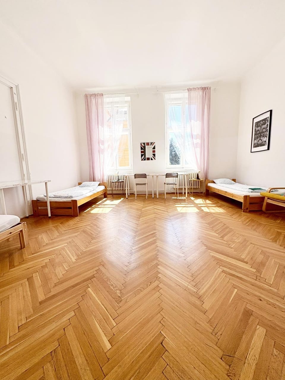 Bed, View (from property/room), Photo of the whole room, Seating area, Bedroom, towels
