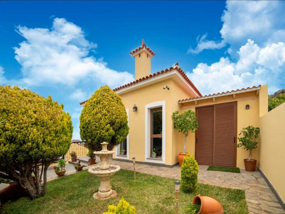 Property building, Garden