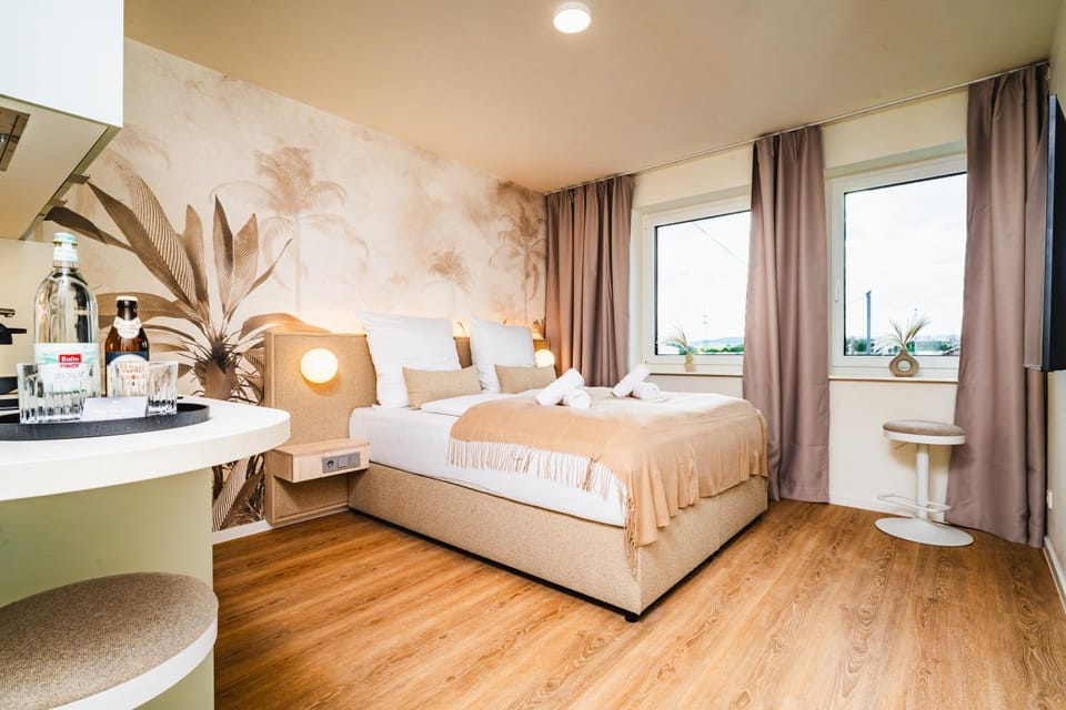 Bed, Photo of the whole room, Bedroom, Drinks, towels