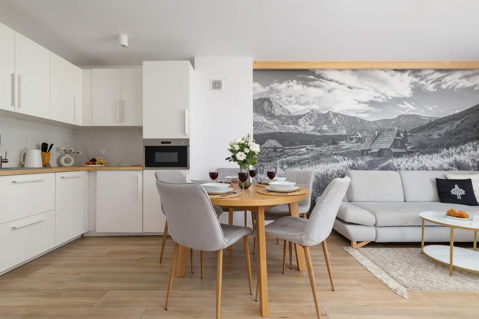 Kitchen or kitchenette, Living room, Seating area, oven, pet friendly, stove