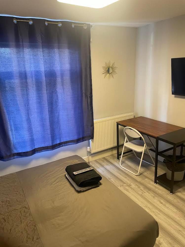 St Anthony Budget Double Rooms Bed and Breakfast in London