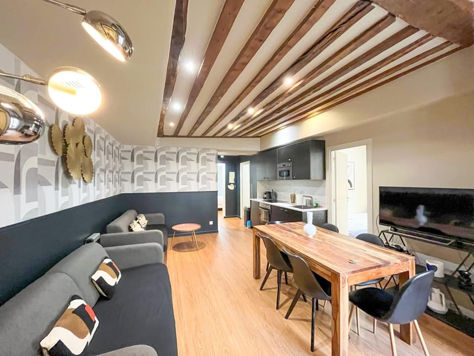 Urban Flat 02 - 4 Bedrooms Flat in center of Paris Apartment in Paris