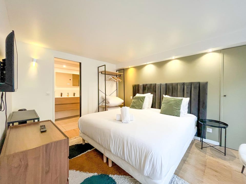 Urban Flat 194 - Cosy 3 Bedroom Opera Grands Boulevards Apartment in Paris