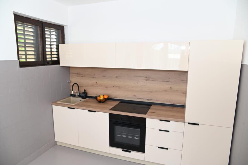 Kitchen or kitchenette, stove