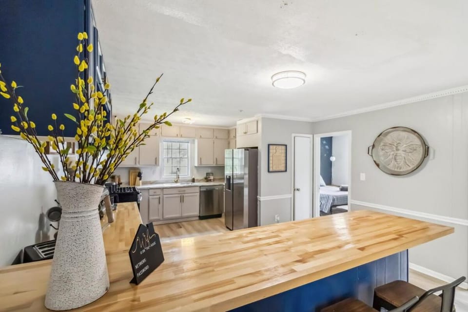 5BR with Game Room & Huge Backyard House in Georgia