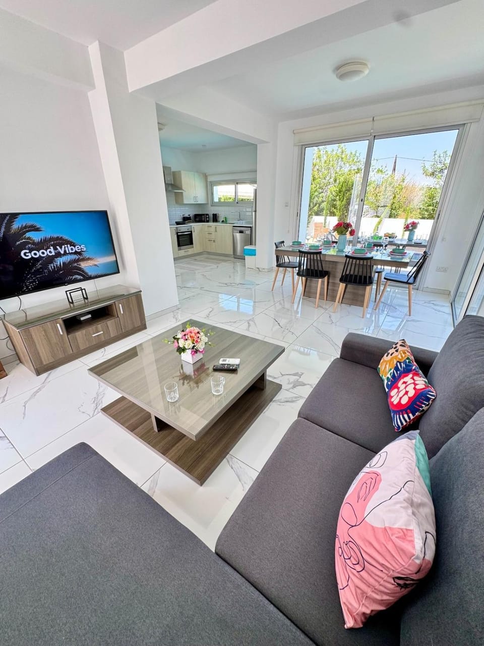 Villa Jarvis Modern and Quiet 3BR with Private Swimming Pool Villa in Paralimni