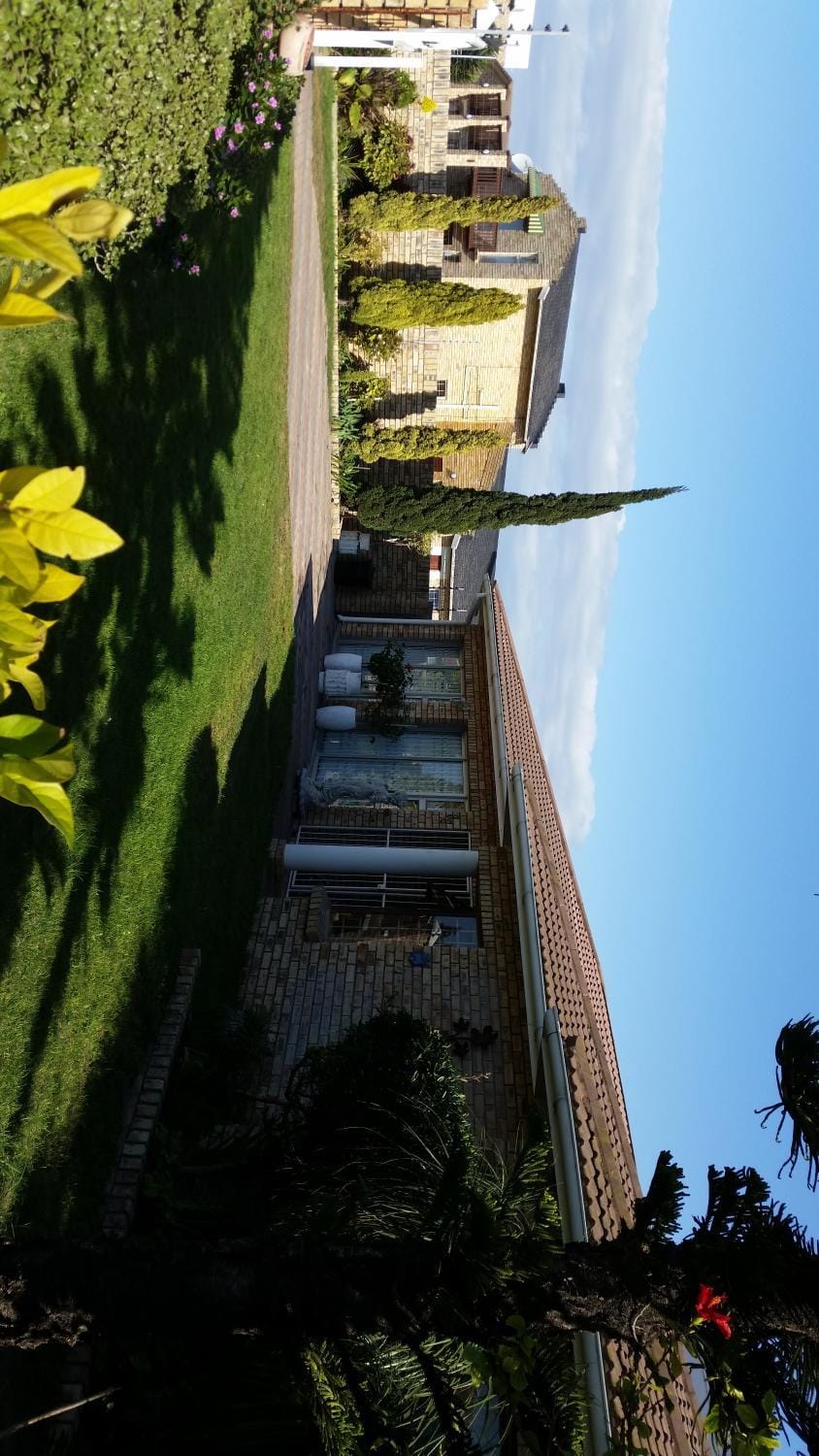 Facade/entrance, Garden