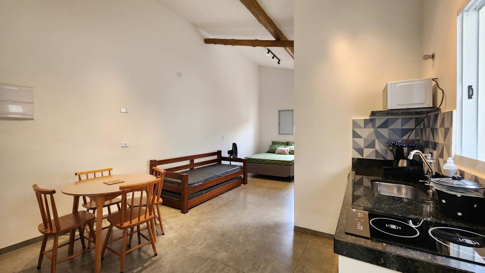 Bed, Kitchen or kitchenette, Photo of the whole room, Seating area, Dining area, minibar