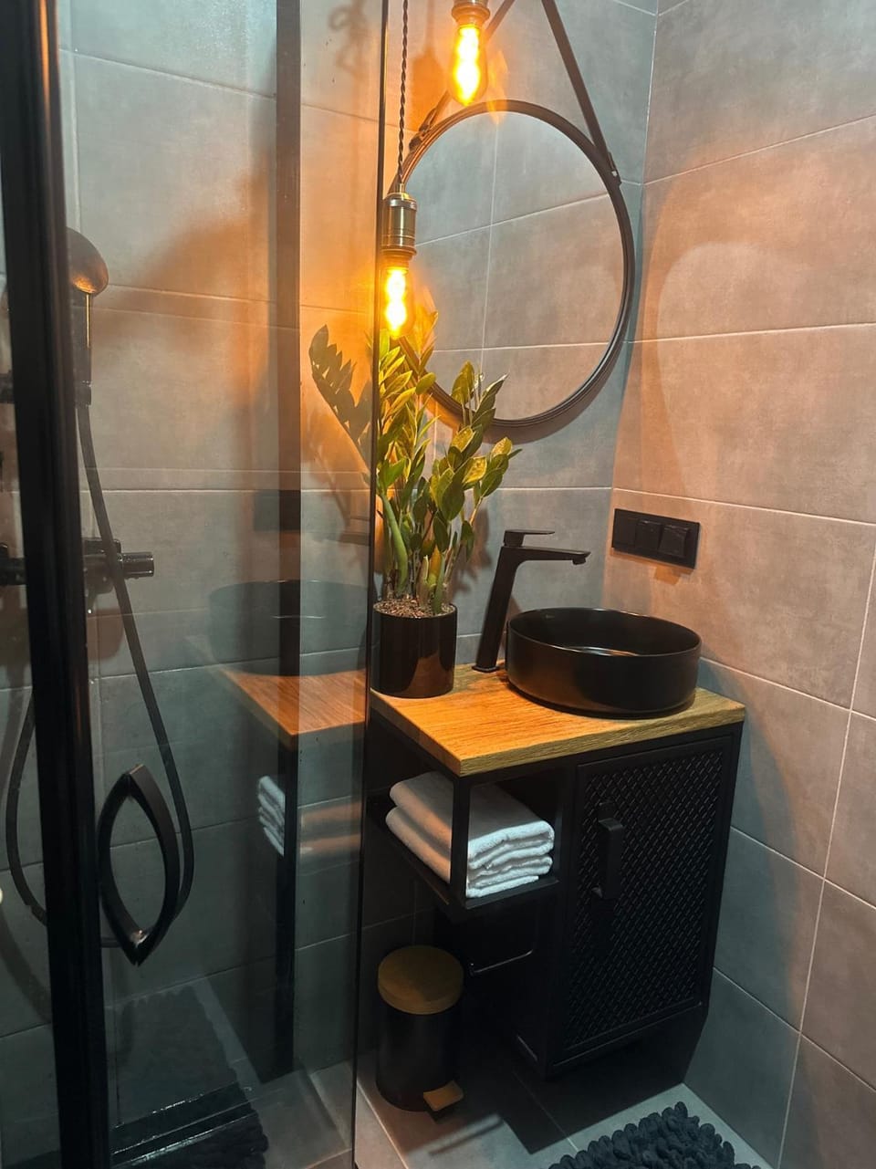 Shower, Bathroom