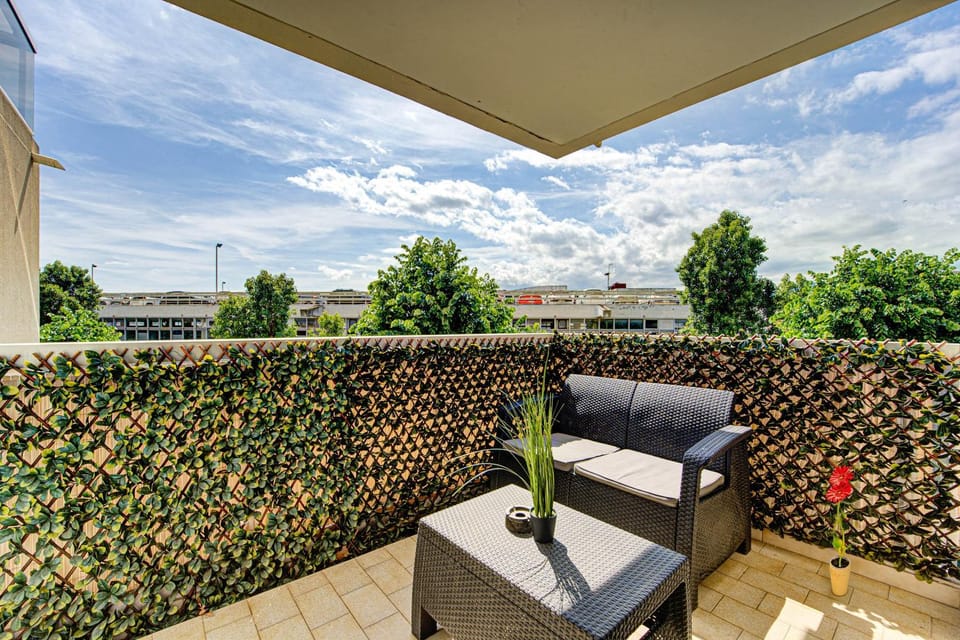 Patio, Seating area