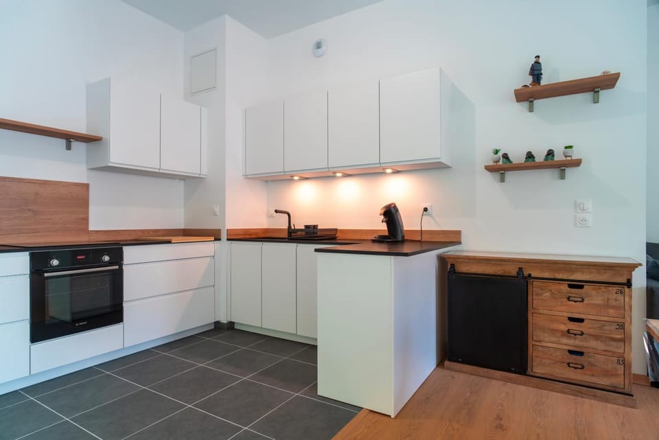 Kitchen or kitchenette, stove