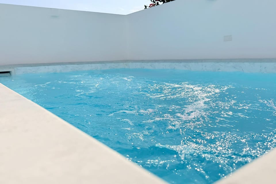 Pool view, Swimming pool