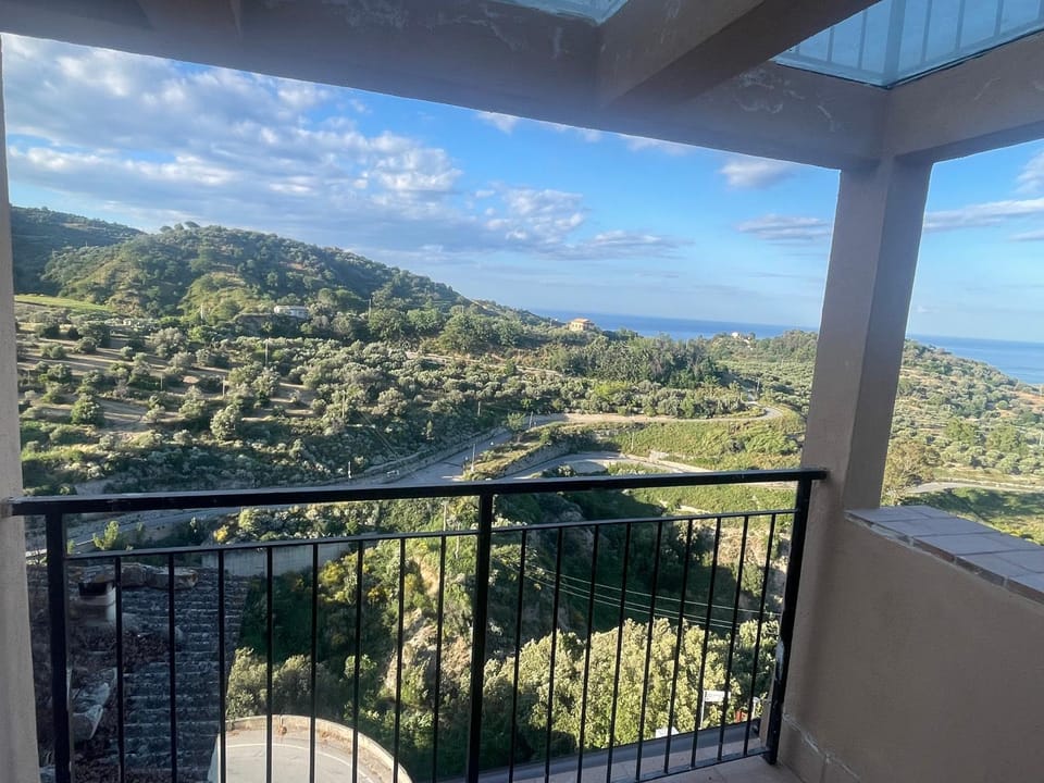 Natural landscape, Balcony/Terrace, Mountain view, Sea view