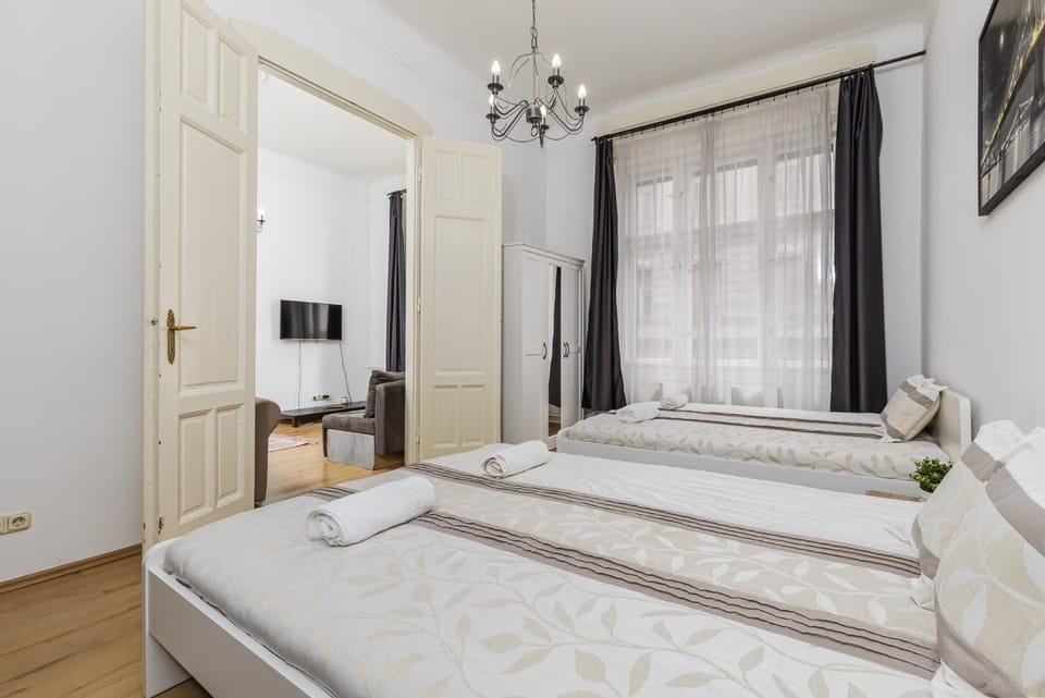 Real Apartments Wesselényi Apartment in Budapest